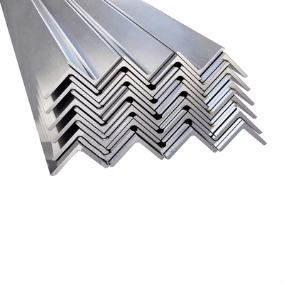 Acier d'angle à faible teneur en carbone pour les structures de bâtiments 30*3 mm Tolérance ± 1% GB standard