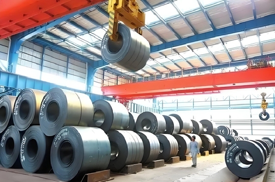 Fabricants de bobines d'acier laminées à chaud sur mesure pour cheveux droits d'une épaisseur de 2,0 à 3,5 mm
