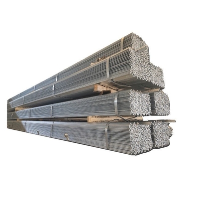 Série Q195-Q420 acier à faible teneur en carbone acier d'angle pour les structures de bâtiment Tolérance ± 1% 63*4 mm