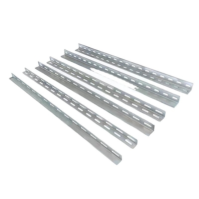 Acier galvanisé laminé à chaud à angle de perforation pour la série Q195-Q420