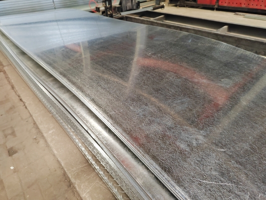 Coils d'acier galvanisé laminés à chaud de 2 à 3,5 mm personnalisables pour le génie de la construction