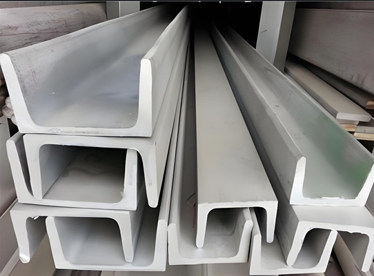 U-canal en acier laminé à chaud non perforé C8 C10 C12 C16 pour support structurel
