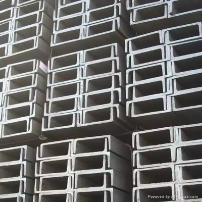 GB Standard en acier à chaud laminé au carbone U-canal Tailles Q235 SS400 ASTM A36 ST37 S235jr S355jr