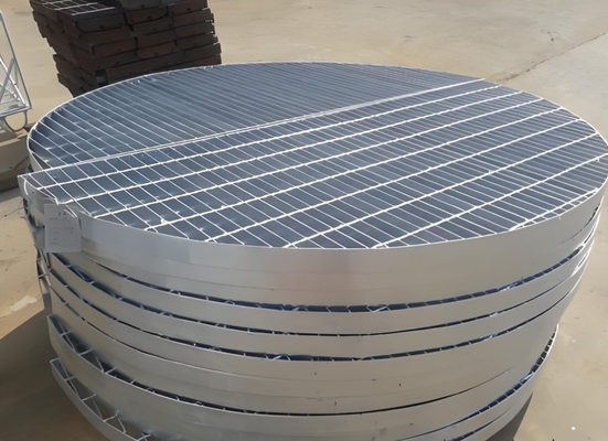 Grille en acier galvanisé certifié ISO9001 pour plateforme de maintenance en couleur argentée