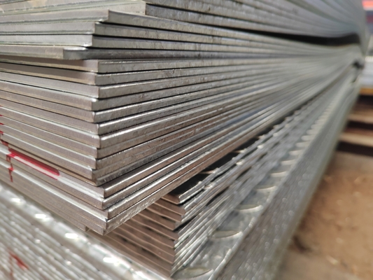 Acier à carreaux laminé à chaud personnalisable avec couche de zinc de 40 g/m2 et épaisseur de 13,75 mm