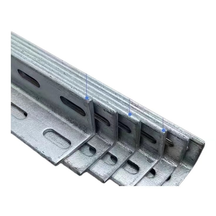 Lintel en acier galvanisé perforé à angle égal laminé à chaud avec trous de perforation/barre en fer à fente