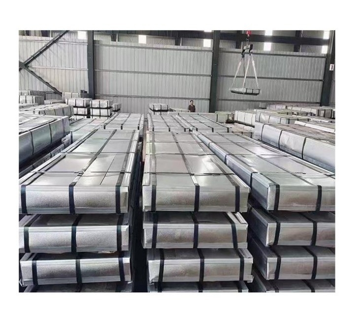 Fabrication de feuilles ondulées de taille personnalisée pour le service de soudage de traitement de la construction